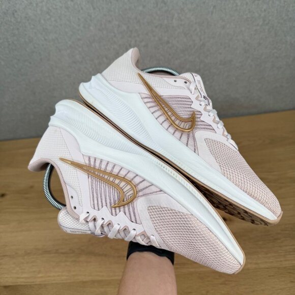 Nike Womens Downshifter 11 Running Shoe Size 11 Pink Rose Gold Active Athletic - Picture 4 of 15